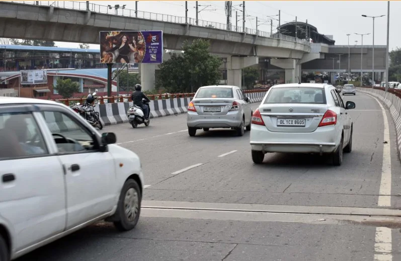 gT road shahdara flyover shyam lal college-kashmeri gate